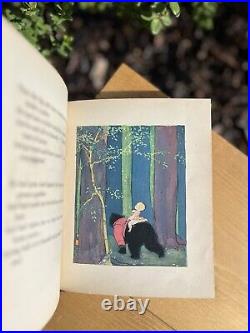 1923 Honey Bear Book, by Dixie Willson & Illustrated by Maginel Wright Barney HB