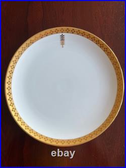 2 Tiffany & Co Frank Lloyd Wright Imperial Dinner Plates White Porcelain. Gold