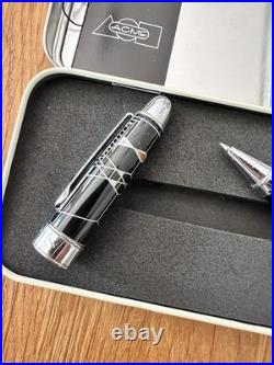ACME- Frank Lloyd Wright Robie House Rollerball Pen with Box and tags