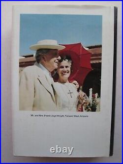 AN AUTOBIOGRAPHY Frank Lloyd Wright 1977 HCDJ Dedicated to Co-author Olgivanna