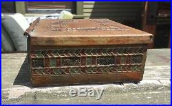 Arts Crafts Era Frank Lloyd Wright Prairie Design Hammered Tooled Copper Box