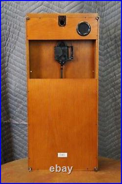 Bulova Gilmore 3320 Frank Lloyd Wright Modern Quartz Wall Mantel Clock 27