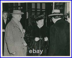 Elsa Maxwell Frank Lloyd WOULD-BE GENTLEMAN Original photograph of #161618