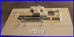 Frank Lloyd WRIGHT ROBIE HOUSE 1200 ARCHITECTURAL MODEL made in Italy perfecte