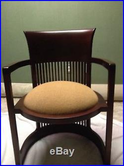 Frank Lloyd Wright 606 Barrel Chairs by Cassina/Lot of 2