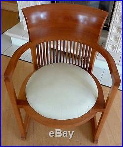 Frank Lloyd Wright Barrel Chair 606 CASSINA (1937/1986) No 23705