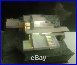 Frank Lloyd Wright FALLINGWATER 1100 architectural scale model interior lights
