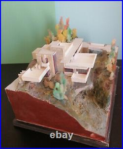 Frank Lloyd Wright FALLINGWATER Kaufmann architecture scal 1200 model miniature