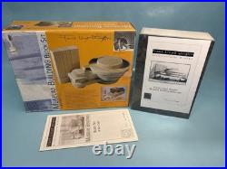 Frank Lloyd Wright Guggenheim Museum Building Block Set 50-7301 Architecture