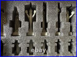 Frank Lloyd Wright Midway Gardens Chess Set Black and White Brand New In Box
