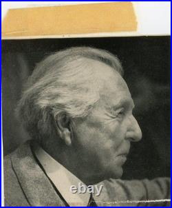 Frank Lloyd Wright-RARE Vintage Signed Photograph
