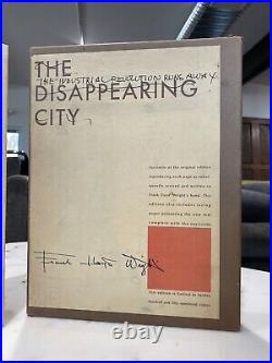 Frank Lloyd Wright / The Disappearing City The Industrial Revolution Runs Away