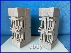 Frank Lloyd Wright / sci-fi style bookends