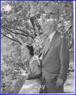 Frank Lloyd Wright with Wife 8x10 Original Type I Photo by John Engstead Rare