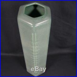 Haeger Pottery Frank Lloyd Wright Design Pinnacle Vase