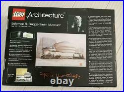 LEGO Architecture 21004 Guggenheim Museum N. Y. Frank Lloyd Wright Complete Toy