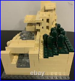 LEGO Architecture Fallingwater Frank Lloyd Wright Falling Water RETIRED 21005