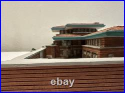 Marshall Field's City Sights Fredrick C. Robie House (Frank LLoyd Wright)