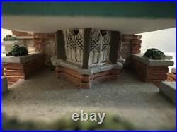 Marshall Field's City Sights Fredrick C. Robie House (Frank LLoyd Wright)