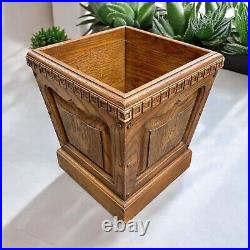 Mid-Century (1950s) Frank Lloyd Wright-like Arts & Crafts Oak Planter/Container