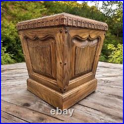 Mid-Century (1950s) Frank Lloyd Wright-like Arts & Crafts Oak Planter/Container