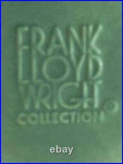 NWOT Tall Frank Lloyd Wright Collection Dana Thomas Sumac Vase in Green