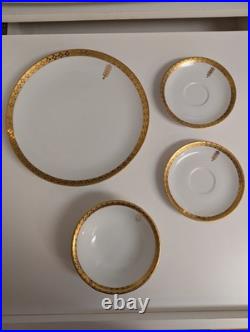 Tiffany & Co Frank Lloyd Wright Imperial Dinnerware Set of 4 pieces, gold rim Tiffany & Co Frank Lloyd Wright Imperial Dinnerware Set of 4 pieces, gold rim