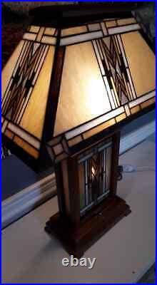Vintage Frank Lloyd Wright Style Mission Arts and Crafts Slag Stained Glass Lamp